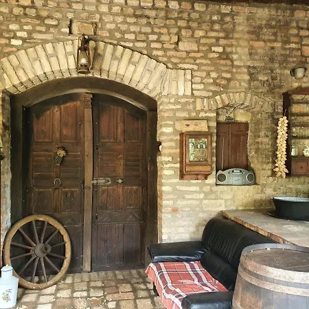 Apartment Neptun Porta Es Vendeghaz Berkesd